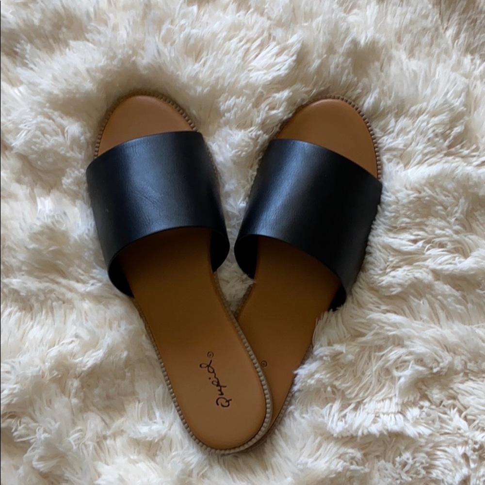 ✨Black sandals✨